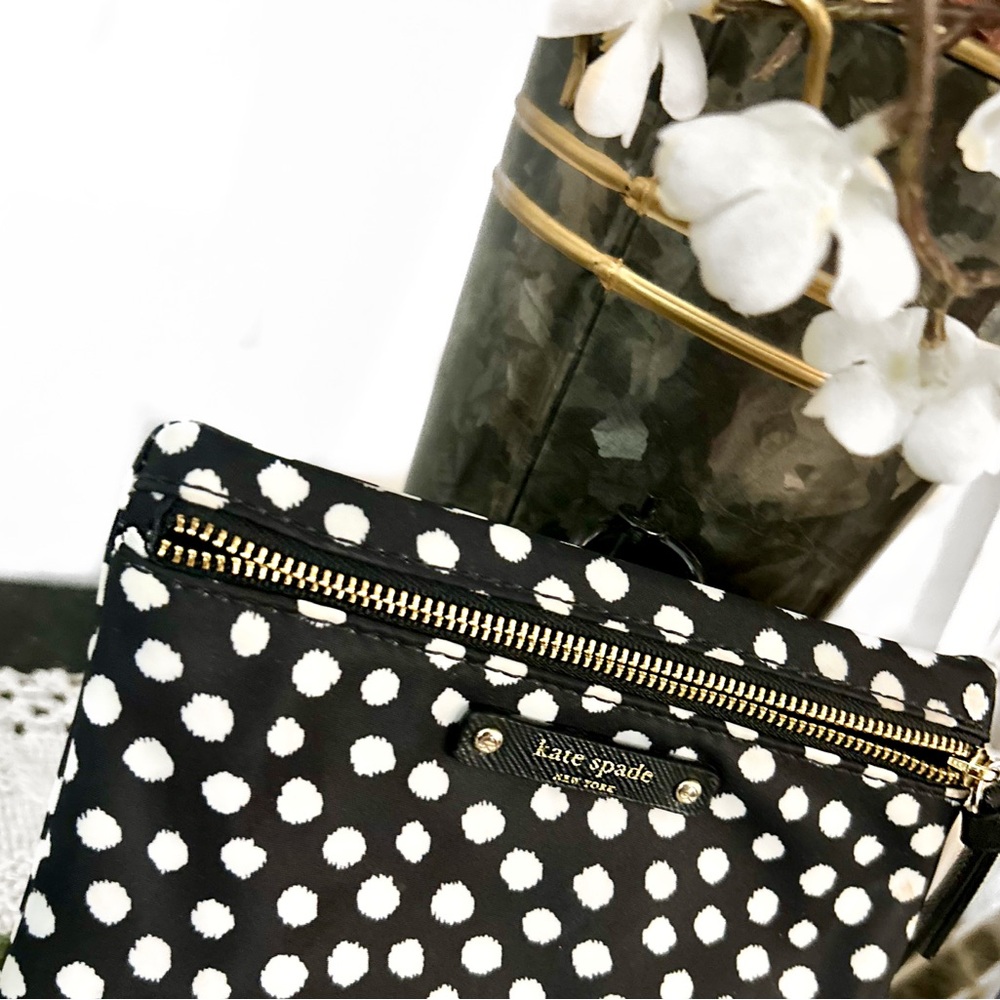Kate Spade Black and White Clutch/Pouch *NWOT - Picture 3 of 9